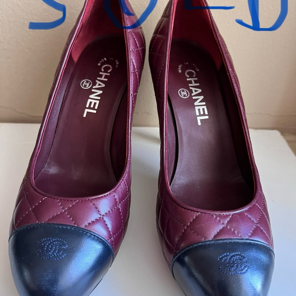 Cap Toe Interlocking CC Logo size 8 IT